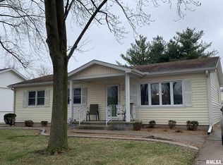 65 Friars Ln, Springfield, IL 62704