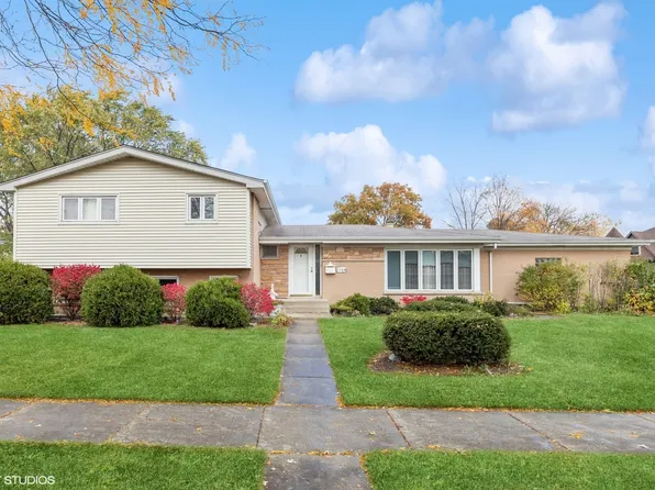 7604 Beckwith Rd, Morton Grove, IL 60053