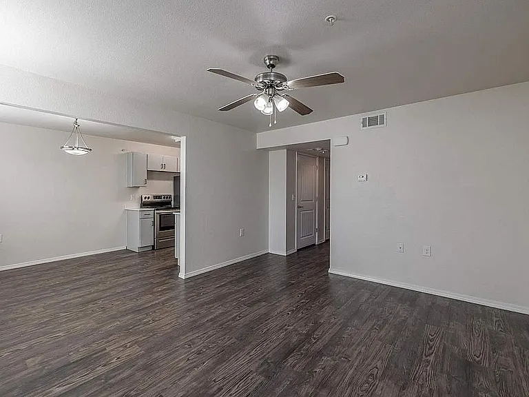 109_property_10-2025_trailside-place_017