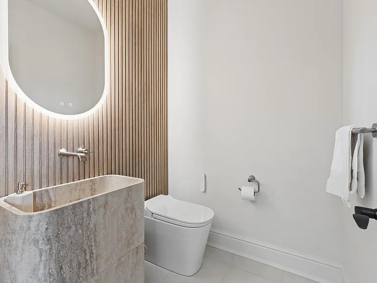 22 Summer Dr — Photo 15
