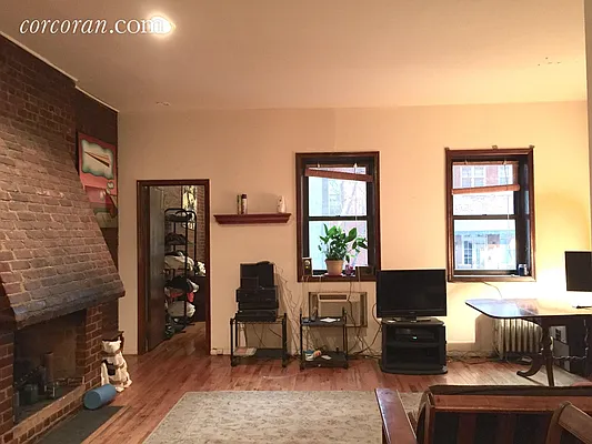 Rented by Corcoran | media 27