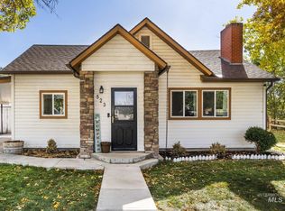 523 6th St, Filer, ID 83328