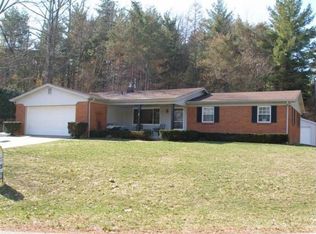 9602 W Shore Dr, Columbus, IN 47201