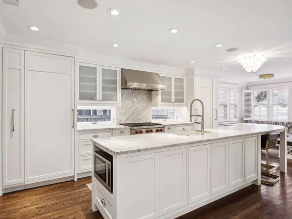 3125 E Bde Maka Ska Pkwy, Minneapolis, MN 55408