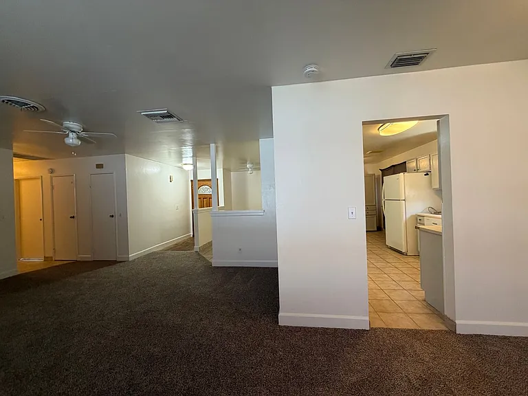 424 Oakmont Dr — Photo 25