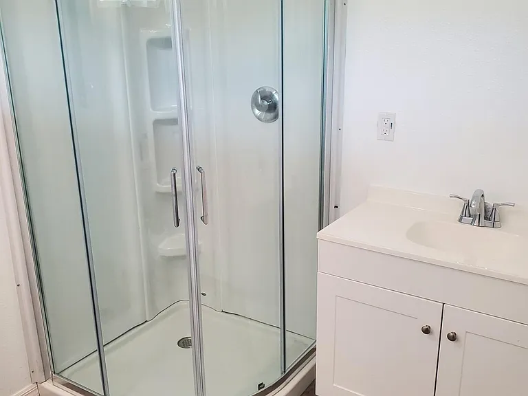 714 N Warfield Ave — Photo 16