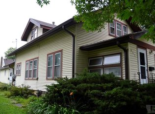 905 Harding St, Tama, IA 52339