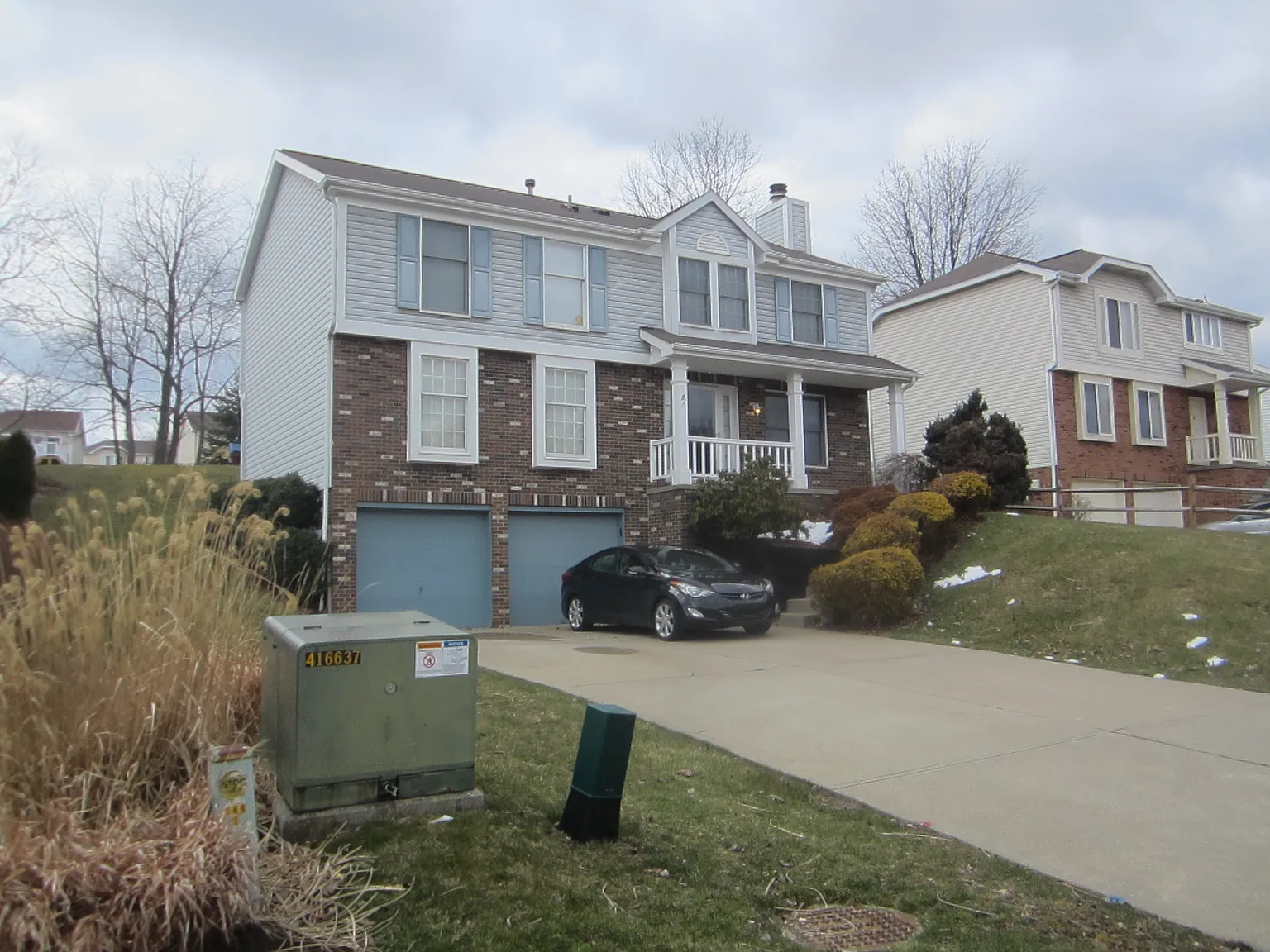1504 N Randolph Dr photo 1