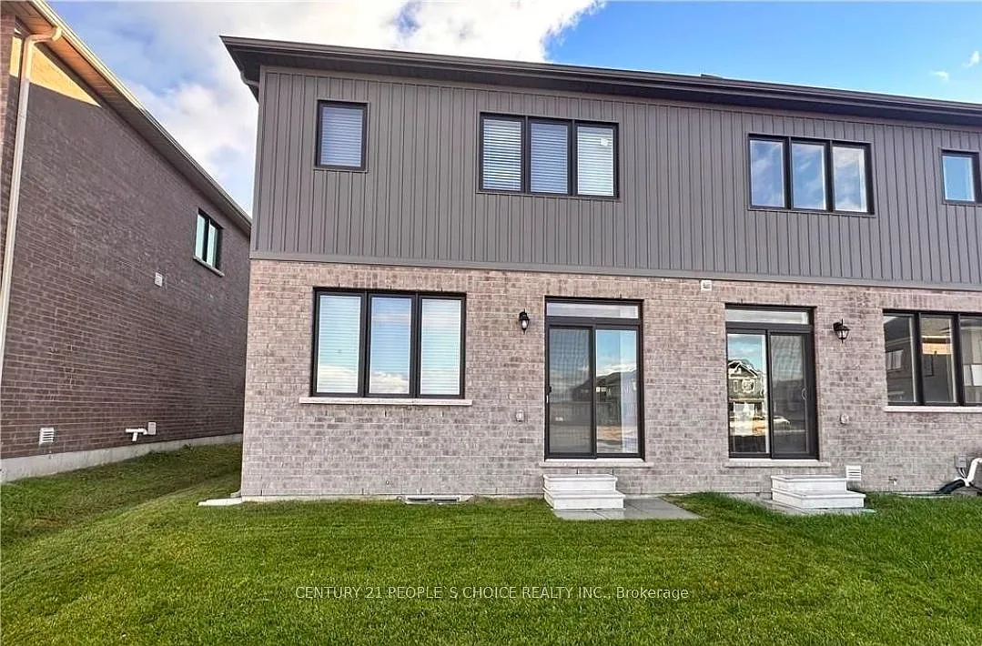 Building Photo - 36 Rowlock St