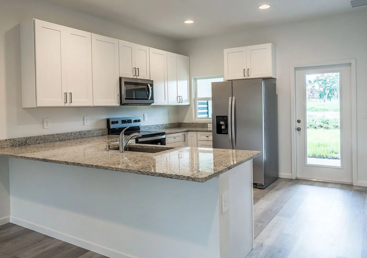 4 bed, 2.5 bath, 1458 sqft, $2,600 — Photo 4