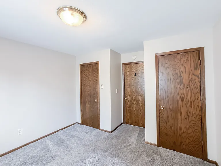 311 N 8th St #1 — Photo 10