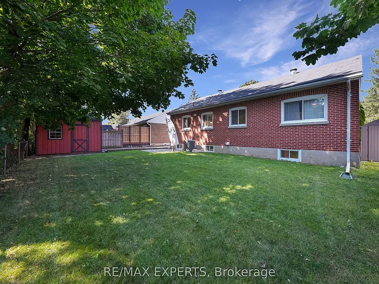 87 Eugenia St #LOWER — Photo 24