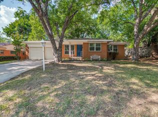 1703 Raydon Dr, Arlington, TX 76013