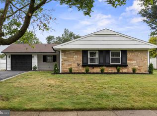165 Nottingham Dr, Willingboro, NJ 08046