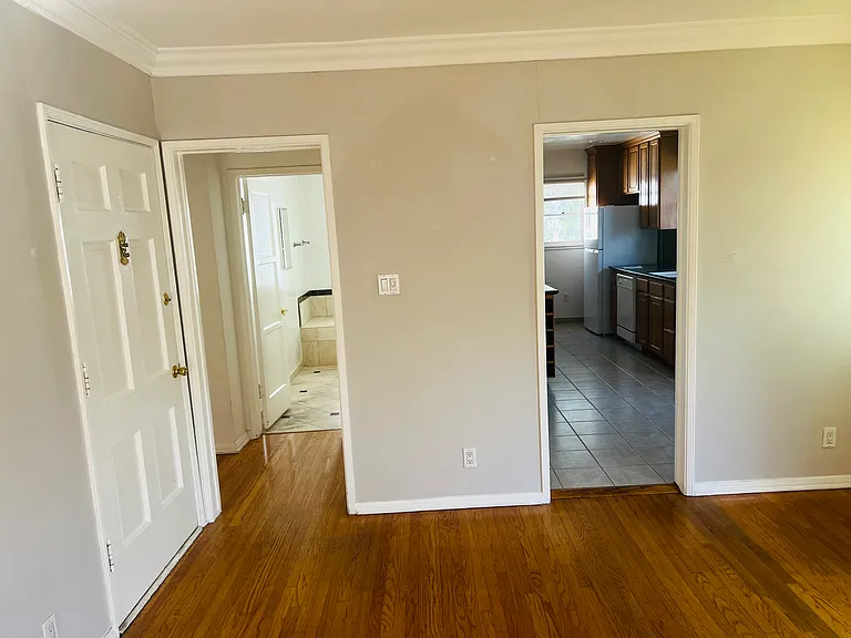 321 N Orange Grove Ave #321 — Photo 16