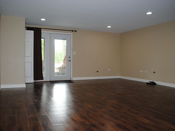 5th image of 2559 Brunswick Cir #G