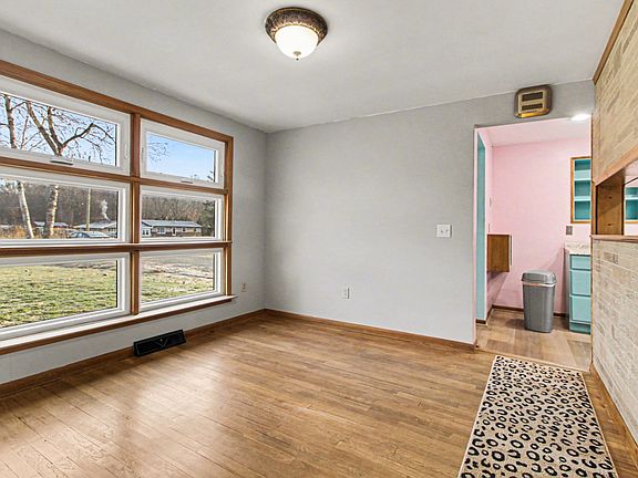 5th image of 29025 King Rd