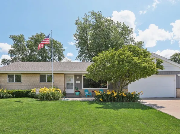 5355 West Donna DRIVE, Milwaukee, WI 53223