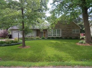 20 Parkview Rd, Rushville, IL 62681