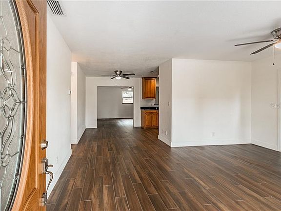 5th image of 3246 50th Ave N