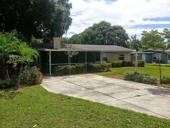 2nd image of 1001 Cronley Pl