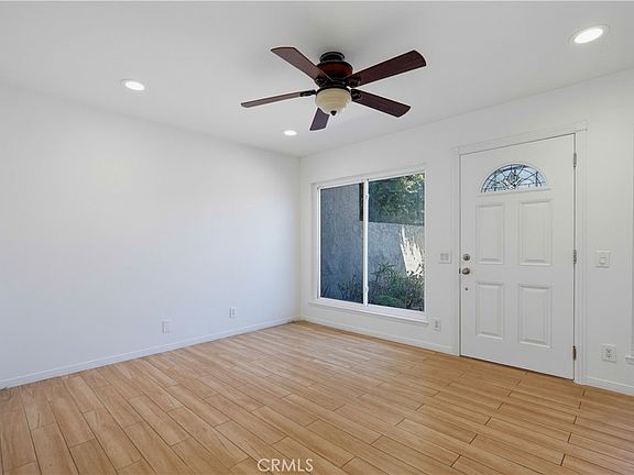 4th image of 10441 Lee Way
