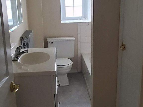 4th image of 3507 Bowman St Floor 3