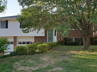 1401 Primrose Ln, Macon, MO 63552