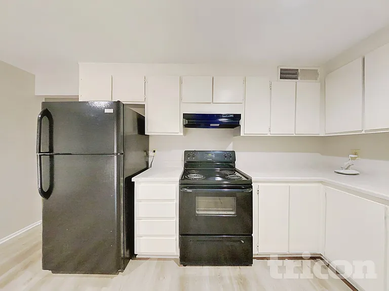 13215 N 42nd St — Photo 7