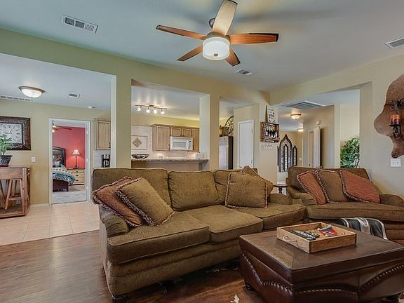 5th image of 4717 Alsace Dr