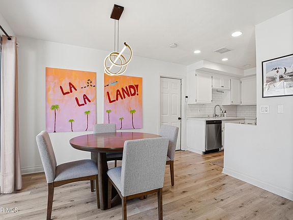 4th image of 3728 Summershore Ln