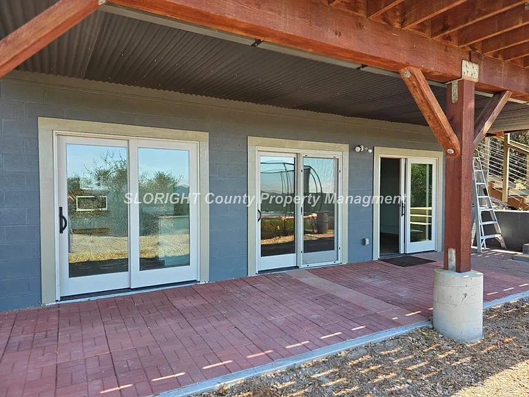 1010 Rimrock Ln — Photo 1