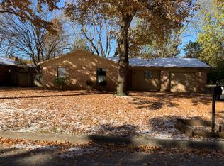 2865 N Sunny Ln, Fayetteville, AR 72703