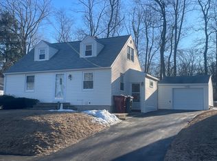 64 Damson Ln, Naugatuck, CT 06770