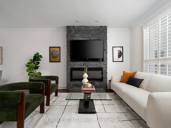 283 Lansdowne Ave, Toronto, ON M6K 2W2