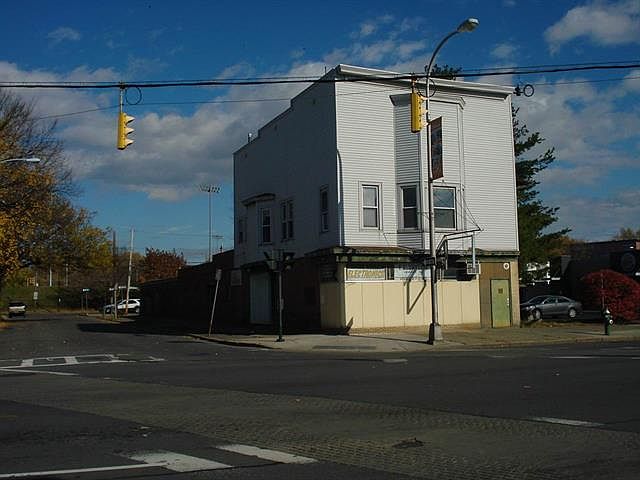 1st image of 465 Central Ave