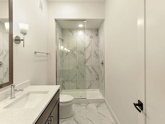 3rd image of 1296 Chesapeake Ave #215