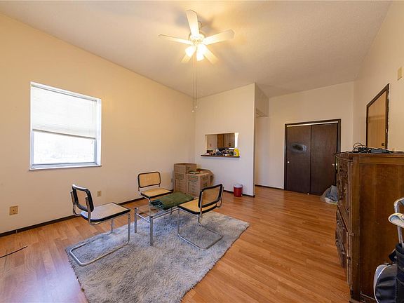 4th image of 3741 Salena St