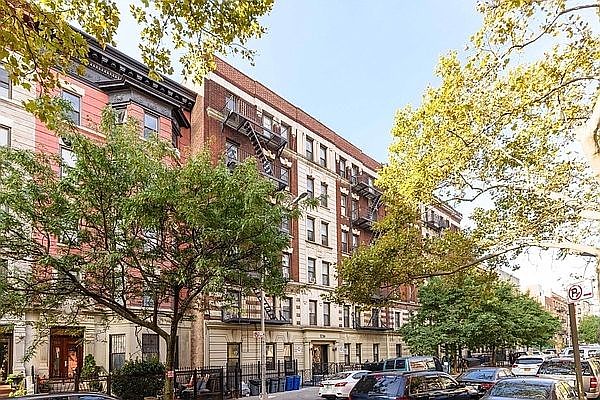 1st image of 1236 Pacific St APT 4