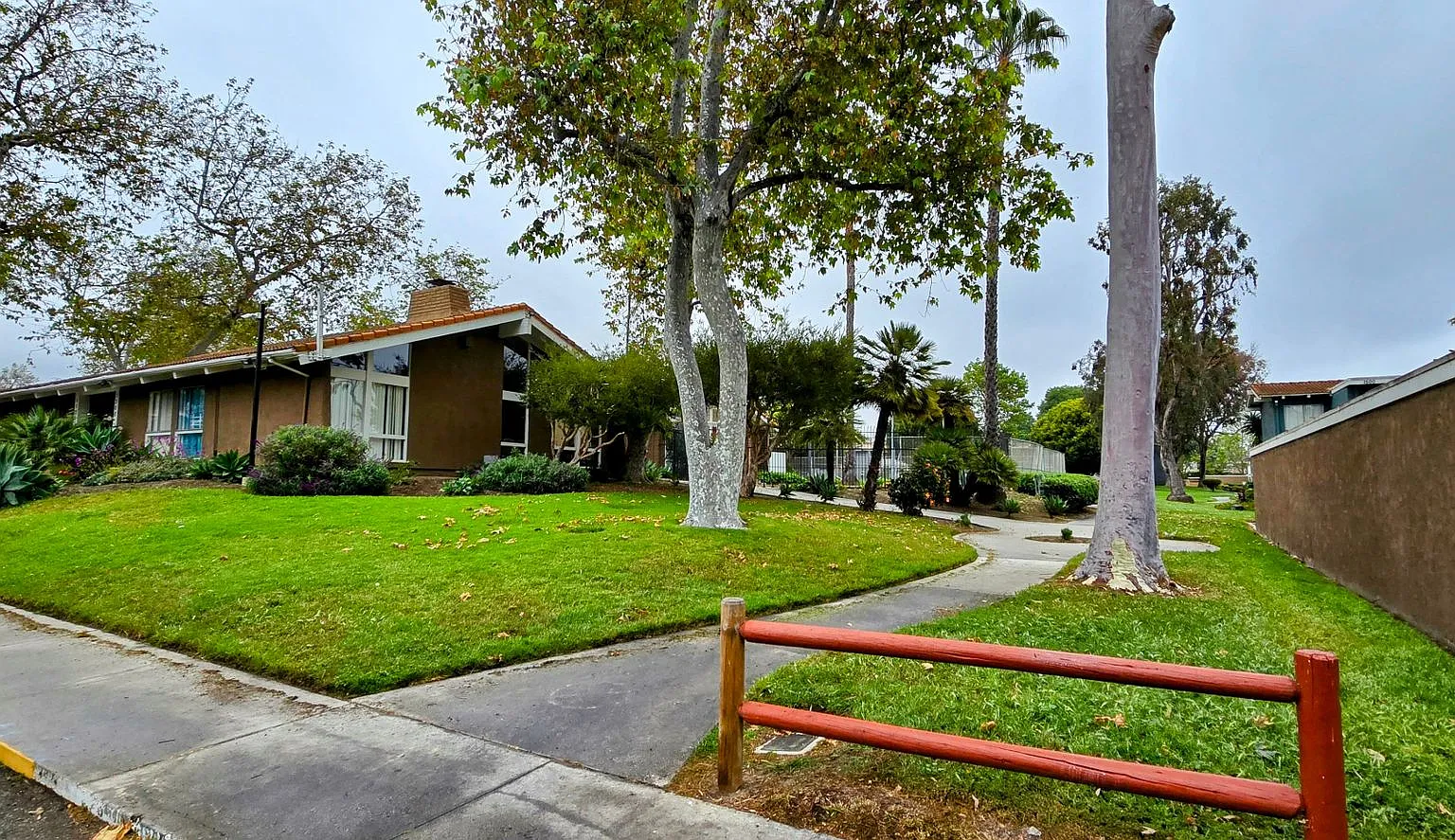 Ventura Peppertree Condo — Photo 3