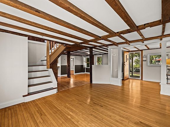 5th image of 24 Benjamin Dr