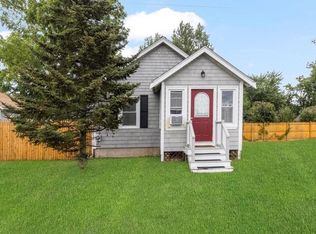 120 Harrop Ave, Warwick, RI 02886