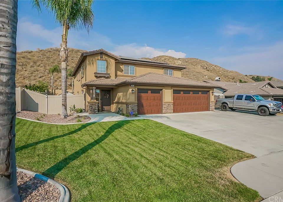 1st image of 7805 La Cresta St