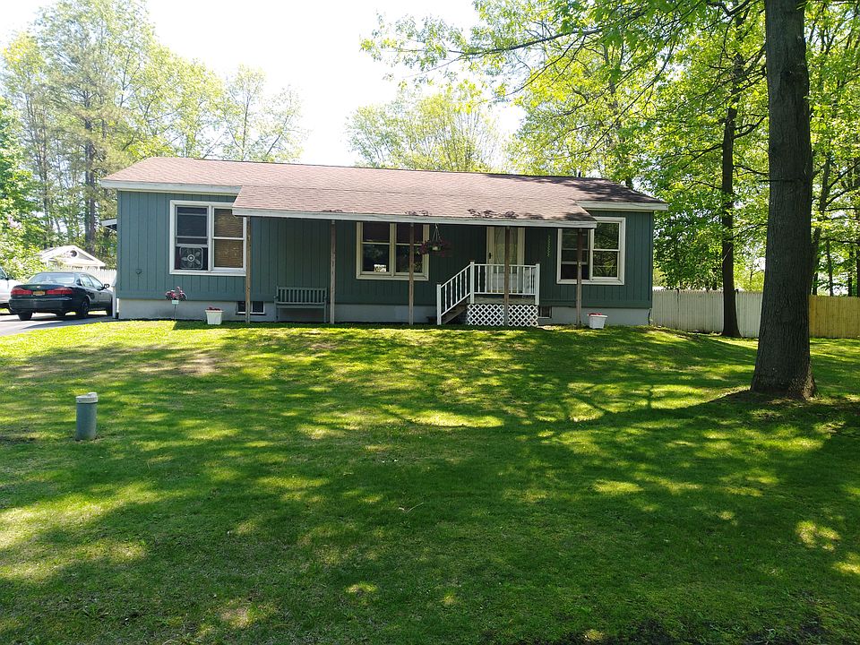 1st image of 19 Kimberly Ln