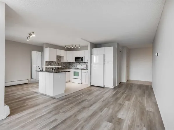 738 N 3rd Ave SW #417, Calgary, AB T2P 0G7