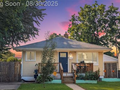 6640 Jackson St, Taylor, MI, 48180