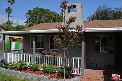 4th image of 2508 Kelton Ave