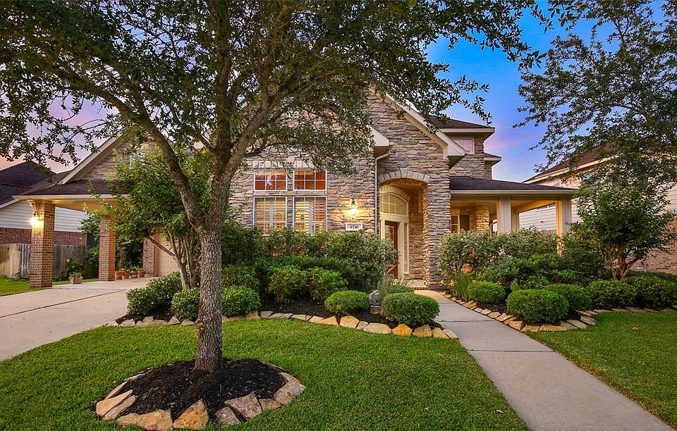 1st image of 9710 Dusty Manor Ln