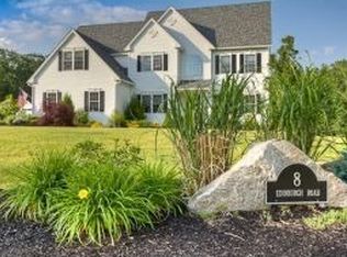 8 Edinburgh Rd, Windham, NH 03087