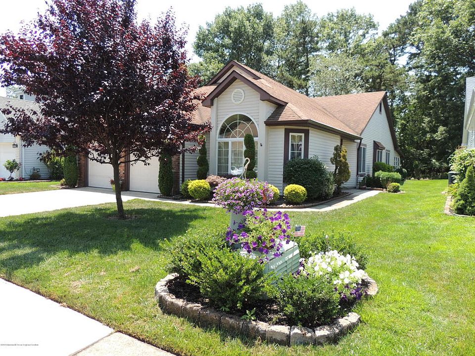 1st image of 1798 Sweetbay Dr
